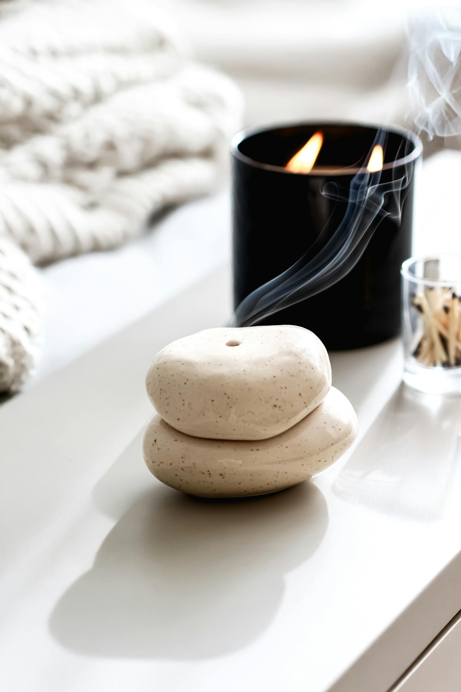 Hammam-inspired candle and steam details