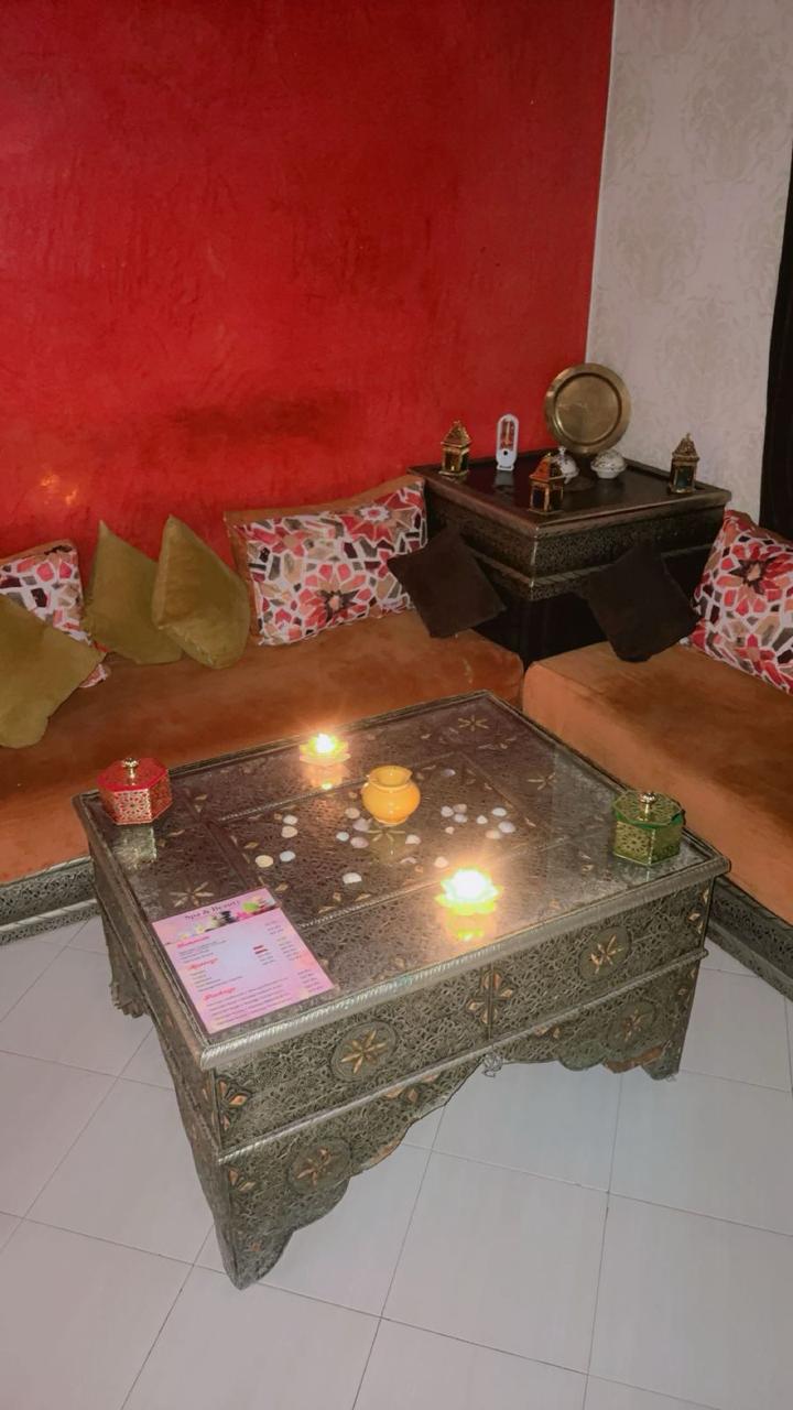 Warm Moroccan lounge area at Vera Spa Marrakech